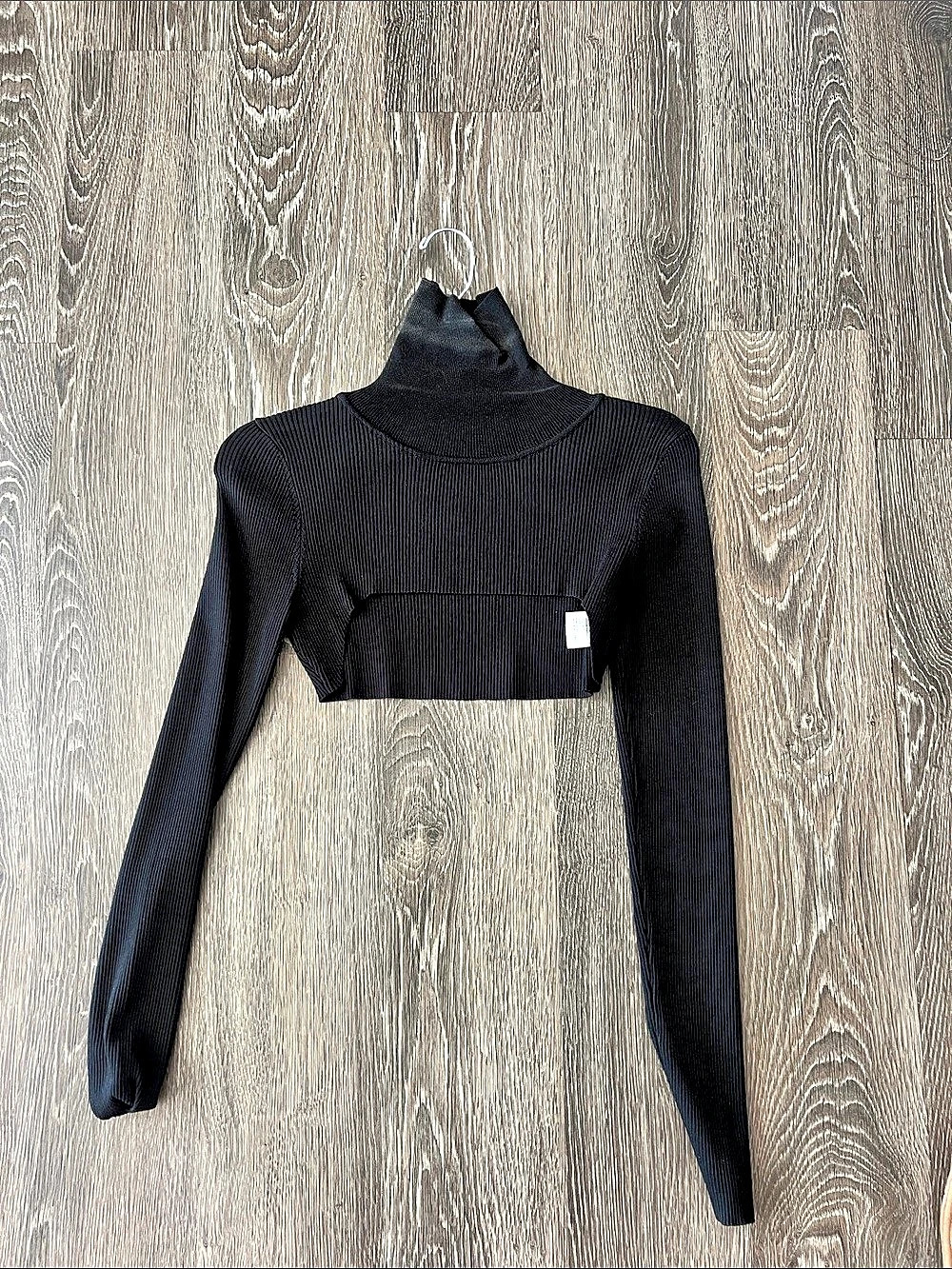 HERA COLLECTION Ribbed Turtleneck Crop Top in Black Large Like New